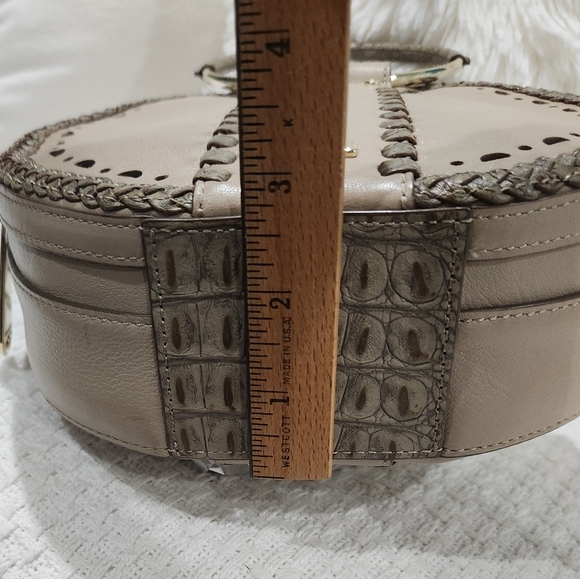 Brahmin Elegant Beige Handbag ** RARE** - Picture 15 of 15